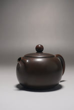 Load image into Gallery viewer, 135ml Xishi Nixing Teapot by Li Wenxin 李文新泥兴西施