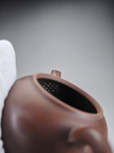 Load image into Gallery viewer, 135ml Round Nixing Teapot by Li Wenxin 李文新异性西施
