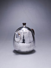Load image into Gallery viewer, 999 Pure Silver Handmade Egg Shape Teapot 全手工纯银999蛋形壶 135ml