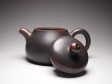 Load image into Gallery viewer, Junde Nixing Teapot by Wu Sheng Sheng 吴盛胜君德 135ml