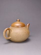 Load image into Gallery viewer, Wood Fired Pear Benshan Lüni Yixing Teapot 柴烧本山绿泥梨形壶 135ml