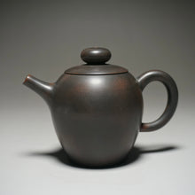 Load image into Gallery viewer, 135ml Julunzhu Nixing Teapot by Wu Sheng Sheng 吴盛胜坭兴巨轮珠壶