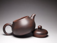 Load image into Gallery viewer, 135ml Junle Nixing Teapot by Wu Sheng Sheng 吴盛胜坭兴君乐