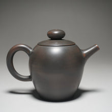 Load image into Gallery viewer, 135ml Julunzhu Nixing Teapot by Wu Sheng Sheng 吴盛胜坭兴巨轮珠壶