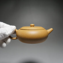 Load image into Gallery viewer, Huangjin Duan Xiangyu Yixing Teapot 黄金段香玉壶 125ml
