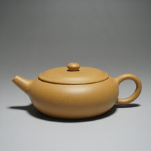 Load image into Gallery viewer, Huangjin Duan Xiangyu Yixing Teapot 黄金段香玉壶 125ml