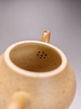 Load image into Gallery viewer, Wood Fired Pear Benshan Lüni Yixing Teapot 柴烧本山绿泥梨形壶 135ml