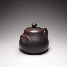 Load image into Gallery viewer, Junde Nixing Teapot by Wu Sheng Sheng 吴盛胜君德 135ml