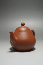 Load image into Gallery viewer, Zhuni Dahongpao New Pear Yixing Teapot 朱泥大红袍梨形 140ml