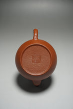 Load image into Gallery viewer, Zhuni Dahongpao New Pear Yixing Teapot 朱泥大红袍梨形 140ml