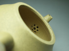 Load image into Gallery viewer, PRE-ORDER: Benshan Lüni Pear Yixing Teapot with Pure Silver Accents 本山绿泥包银梨形壶 140ml