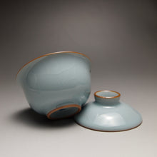 Load image into Gallery viewer, Azure Ruyao Fuyuan Gaiwan 汝窑天青福圆盖碗