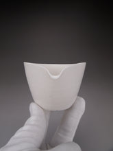Load image into Gallery viewer, Dew Drop Fair Cup by Taoshan Studio 桃山房白子玉系列公杯 140ml