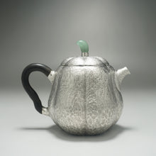 Load image into Gallery viewer, 999 Pure Silver Handmade Mellon Teapot 全手工纯银999壶 140ml