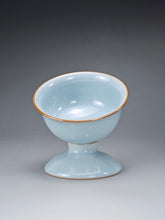 Load image into Gallery viewer, Azure Ruyao Fuyuan Gaiwan 汝窑天青福圆盖碗