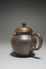 Load image into Gallery viewer, Wood Fired Zhihu Dicaoqing Yixing Teapot 底槽清柴烧执壶 140ml
