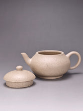 Load image into Gallery viewer, Baiyuduan Pear with Base Yixing Teapot 白玉段梨形壶 140ml