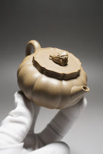 Load image into Gallery viewer, Fully Handmade Jiangpo-Qingni Jingwen Lion Head Yixing Teapot by Feng Tao 全手工冯涛降坡青泥筋纹狮球 140ml