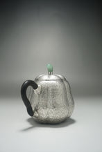Load image into Gallery viewer, 999 Pure Silver Handmade Mellon Teapot 全手工纯银999壶 140ml