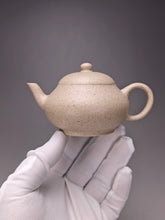 Load image into Gallery viewer, Baiyuduan Pear with Base Yixing Teapot 白玉段梨形壶 140ml