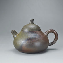 Load image into Gallery viewer, Wood Fired Melon Dicaoqing Yixing Teapot 柴烧紫泥瓢瓜 140ml
