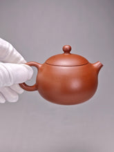 Load image into Gallery viewer, Fully Handmade Hongpilong Xishi Yixing Teapot 全手工红皮龙西施 145ml