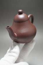 Load image into Gallery viewer, Lao Zini Siting Yixing Teapot 老紫泥思亭 145ml