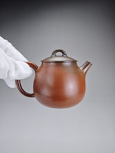 Load image into Gallery viewer, 145ml Oval Nixing Teapot with Yaobian by Li Wenxin 李文新阴阳梨形