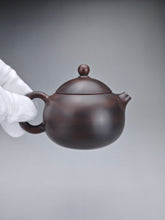 Load image into Gallery viewer, 145ml Xishi Nixing Teapot by Li Wenxin 李文新泥兴西施