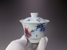 Load image into Gallery viewer, Qinghua Youlihong Jingdezhen Porcelain Gaiwan with Bamboo Motif 青花釉里红盖碗