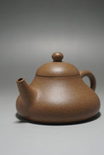 Load image into Gallery viewer, Lao Duanni Hulupiao yixing Teapot 老段泥葫芦瓢 150ml