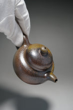 Load image into Gallery viewer, Wood Fired Handpicked TianQingNi Shiyuan Yixing Teapot 柴烧天青泥柿圆 150ml