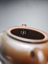 Load image into Gallery viewer, 150ml Flattop Nixing Teapot with Yaobian by Li Wenxin 李文新阴阳扁壶