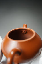Load image into Gallery viewer, Fully Handmade Zhuni Yuanzhu Teapot by Huang Qiuhui 全手工黄秋慧制极品朱泥圆竹 150ml