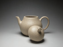 Load image into Gallery viewer, Baiyuduan Tall Pear Yixing Teapot 白玉段高梨形壶 150ml
