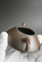 Load image into Gallery viewer, Wood Fired Dicaoqing Ziye Shipiao Yixing Teapot 柴烧底槽清子冶石瓢 150ml