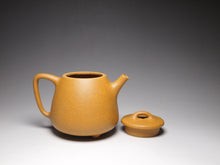 Load image into Gallery viewer, Huangjin Duan Tall Shipiao Yixing Teapot 黄金段高石瓢 150ml