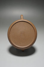 Load image into Gallery viewer, Lao Duanni Hulupiao yixing Teapot with Carvings 老段泥匏瓜带刻绘 150ml