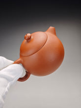 Load image into Gallery viewer, Zhuni Xishi Yixing Teapot 朱泥西施 150ml