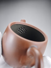 Load image into Gallery viewer, 150ml Wide Julunzhu Nixing Teapot by Li Wenxin 李文新巨轮珠