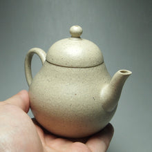 Load image into Gallery viewer, Baiyuduan Tall Pear Yixing Teapot 白玉段高梨形壶 150ml