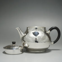 Load image into Gallery viewer, 999 Pure Silver Handmade Elegant Teapot no.2 全手工纯银999壶 150ml