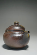 Load image into Gallery viewer, Wood Fired Handpicked TianQingNi Shiyuan Yixing Teapot 柴烧天青泥柿圆 150ml