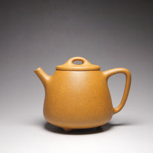 Load image into Gallery viewer, Huangjin Duan Tall Shipiao Yixing Teapot 黄金段高石瓢 150ml