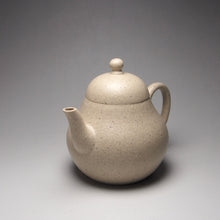 Load image into Gallery viewer, Baiyuduan Tall Pear Yixing Teapot 白玉段高梨形壶 150ml