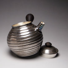 Load image into Gallery viewer, 999 Pure Silver Handmade Side Handle Teapot 全手工纯银999侧把壶 155ml