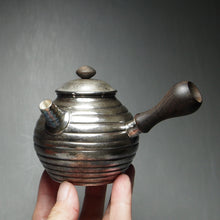 Load image into Gallery viewer, 999 Pure Silver Handmade Side Handle Teapot 全手工纯银999侧把壶 155ml