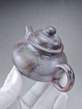 Load image into Gallery viewer, Wood Fired Lao Zini Rongtian Yixing Teapot 柴烧老紫泥容天 155ml