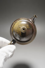 Load image into Gallery viewer, Wood Fired Julunzhu Nixing Teapot by Li Wenxin 李文新柴烧巨轮珠 155ml