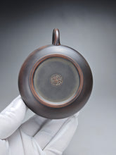 Load image into Gallery viewer, 160ml Shipiao Nixing Teapot by Wu Sheng Sheng 坭兴石瓢壶